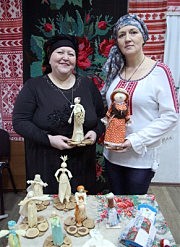 Оксана Долгіх і Лариса Харченко з Басею