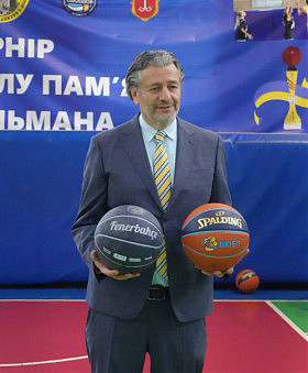 Турецький «Фенербахче» передав допомогу баскетболістам Одещини