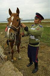Дополнительную экзотику привнесли крымские казаки