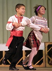 Ансамбль «Девчонки, мальчишки» (с. Стара Кульча Котовского р-на)