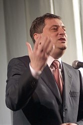  Служителей театра и театральную общественность приветствует новый губернатор Одесской области Эдуард Матвийчук