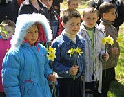 Юные жители Троицкого пришли отдать дань памяти павшим героям