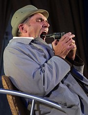 Ховард — Валерий Жуков