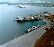 Паром в ожидании погрузки