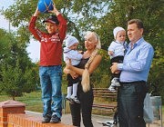 У красивой семьи потомственного одессита Юрия Бузько – крепкие корни и прекрасное будущее