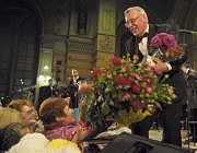  Николай Голощапов принимает поздравления