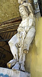 Жертв ремонта все больше