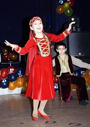  Соня Амирханян