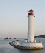 Одна из главных одесских достопримечательностей теперь будет на фоне нового терминала