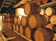  В этих дубовых бочках выдерживается коньяк