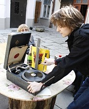 Гуляем под патефон!