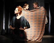 Сцена из спектакля