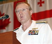 Командующий 6-м флотом ВМС США вице-адмирал Френк Пандольф