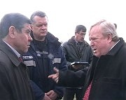 «Есть еще над чем работать!». На подведении итогов учения заместитель председателя Арцизской райгосадминистрации Федор Сибов (слева) и начальник управления по чрезвычайным ситуациям облгосадминистрации Александр Михеев