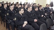 Курсанты ОНМА внимательно слушают