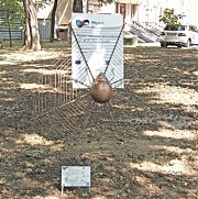 «Паучок» Сергея Вуколова в Пале-Рояле