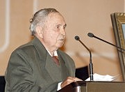 В. С. Бондаренко —одноклассник Б. Ф. Деревянко