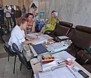 Координационный центр ГУ МЧСУ в Одесской области по вопросам переселения граждан в зале ожидания ж/д вокзала