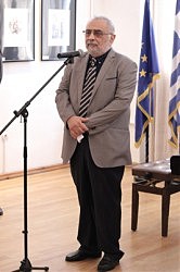 Профессор Х. Яллуридис открывает выставку