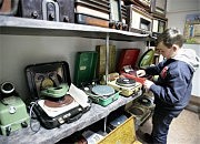 Для нынешней молодежи эти проигрыватели «седая древность»