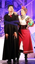 Дьяк — Андрей Мирошниченко, Солоха — Аурика Ахметова