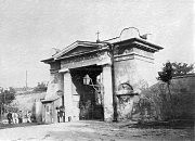 Арка ворот Старого кладбища (вход с ул. Преображенской)