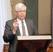 Кристоф Вайль пожелал участникам конкурса стать «честными, некоррумпированными и хорошими юристами»