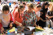 Книжный десант в Раздельной