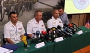 Руководители украинско-американских учений «Си Бриз-2016» (слева направо): капитан первого ранга Алексей Доскато (ВМФ ВСУ), капитан второго ранга Кеннет Енгле (ВМС США) и временно исполняющий обязанности командующего ВМС ВСУ контр-адмирал Андрей Тарасов