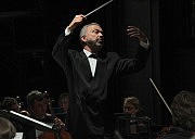 Дирижер Дмитрий Ситковецкий