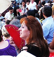 Трибуны не пустуют....