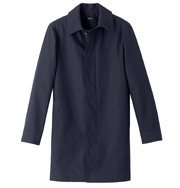 Макинтош  — плащ из непромокаемой прорезиненной ткани, а также летнее мужское пальто по типу такого плаща, бывшее в моде в середине XIX в.