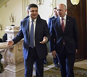 Два премьера: В. Гройсман и П. Филип