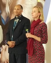 Николь Рубин и Донелл Буллок