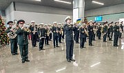 На фото: выступление сводного оркестра в терминале международного аэропорта «Одесса»