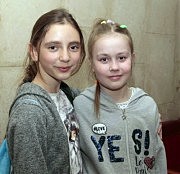 Комар и Муха: Оксана Гирладжиу и Маша Булатова