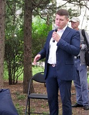 А что вы знаете о переходах в межквартальных проездах? О них и других «дорожных элементах», служащих безопасности жителей, поведал зам. директора департамента экономики Никита Лагунин: Запорожье уже переняло европейский опыт, Одесса не хочет отставать