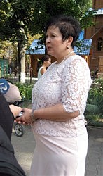 Директор центра М. К. Игонина дает интервью