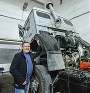 Среди ветеранов производства — механик по ремонту автомобильной техники Владимир Иванович Скерлик