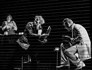 Сцена из спектакля. Христина, Троцкий, Фрейд