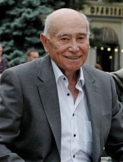 Аркадий Хасин