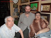 Последняя встреча на кухне: Евгений Голубовский (слева), Олег Губарь и Вера Крохмалева