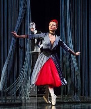 Елена Добрянская в партии баронессы Штраль («Маскарад»)