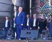 Фестиваль открывает председатель Любашевской ОТГ Геннадий Павлов