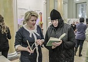 Генеральный директор библиотеки Ирина Бирюкова и гостья праздника настоятельница Свято-Михайловского женского монастыря игуменья Серафима