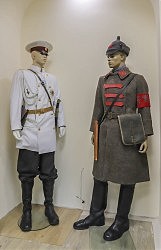 Форма царских городовых и советских милиционеров 20-х годов прошлого столетия