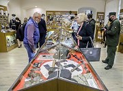 В музее было очень много интересных экспонатов