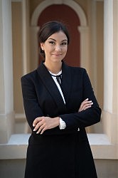 Дина Яценко