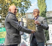 Академика Егорова мы наградили еще и почетным знаком «Вечерка — моя газета»