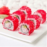 Ролл в красной икре капеллана со свежим огурцом, авокадо, крабовой палочкой «Снежный краб» и фирменным майонезом